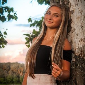 Meet your Posher, Nina